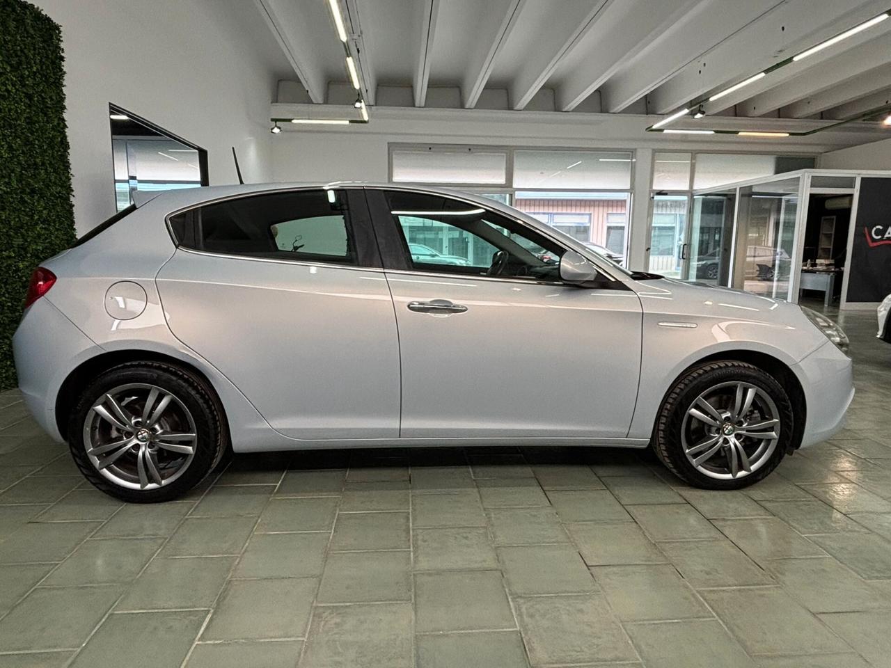 Alfa Romeo Giulietta 2.0 JTDm-2 150 CV Distinctive