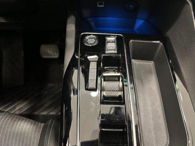 PEUGEOT 5008 Hybrid 136 e-DCS 6 Allure 7/Posti