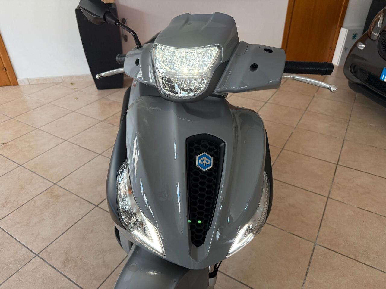 Piaggio Medley 125 S Medley S ABS Full Led Bluetooth Freni a Disco