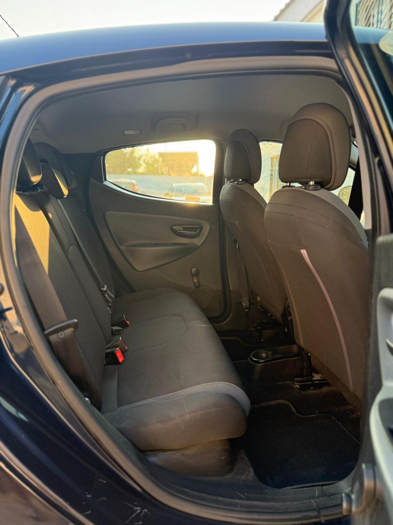 Lancia Ypsilon 1.2 69 CV 5 porte Platinum