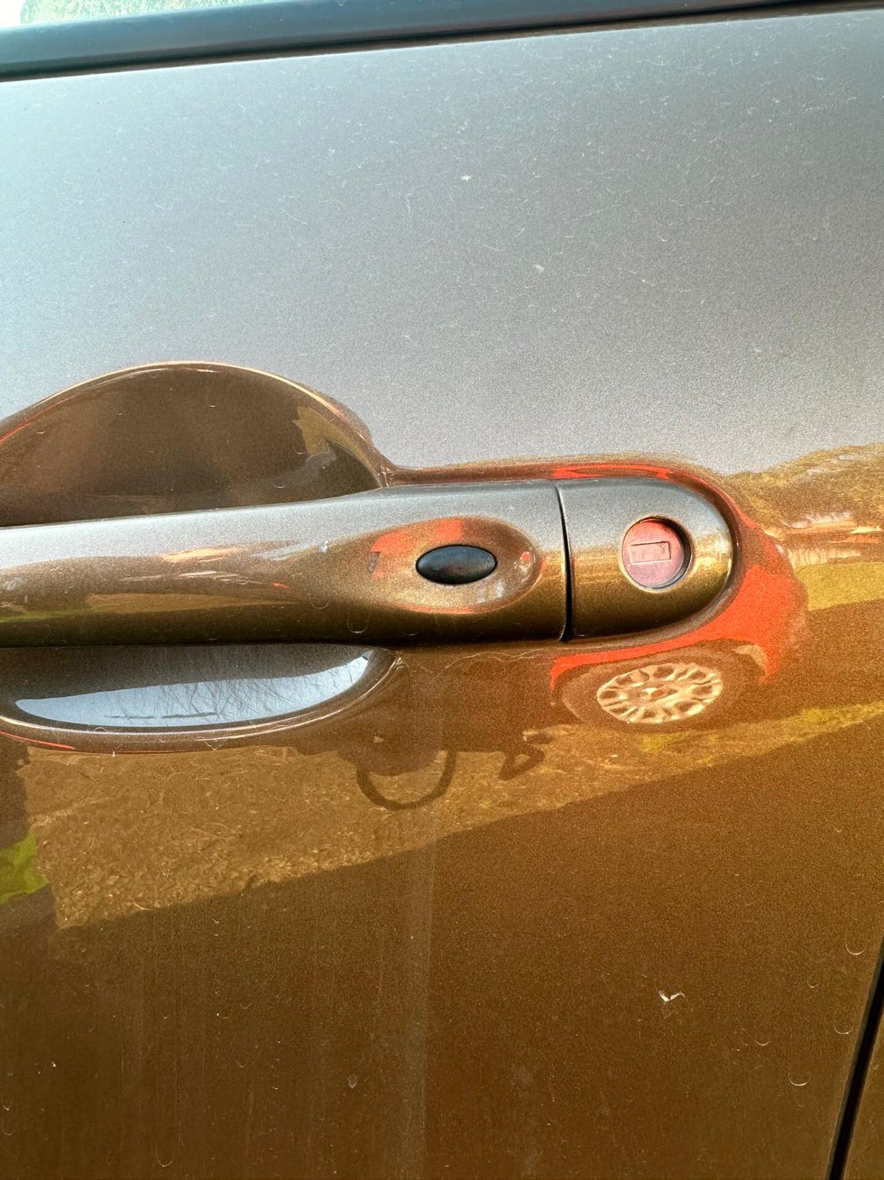 Renault Captur 1.5 90 Energy Iconic LEGGERMENTE SINISTRATA