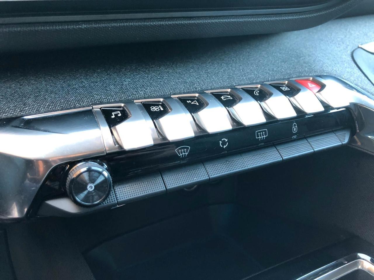 Peugeot 5008 BlueHDi RESTYLING