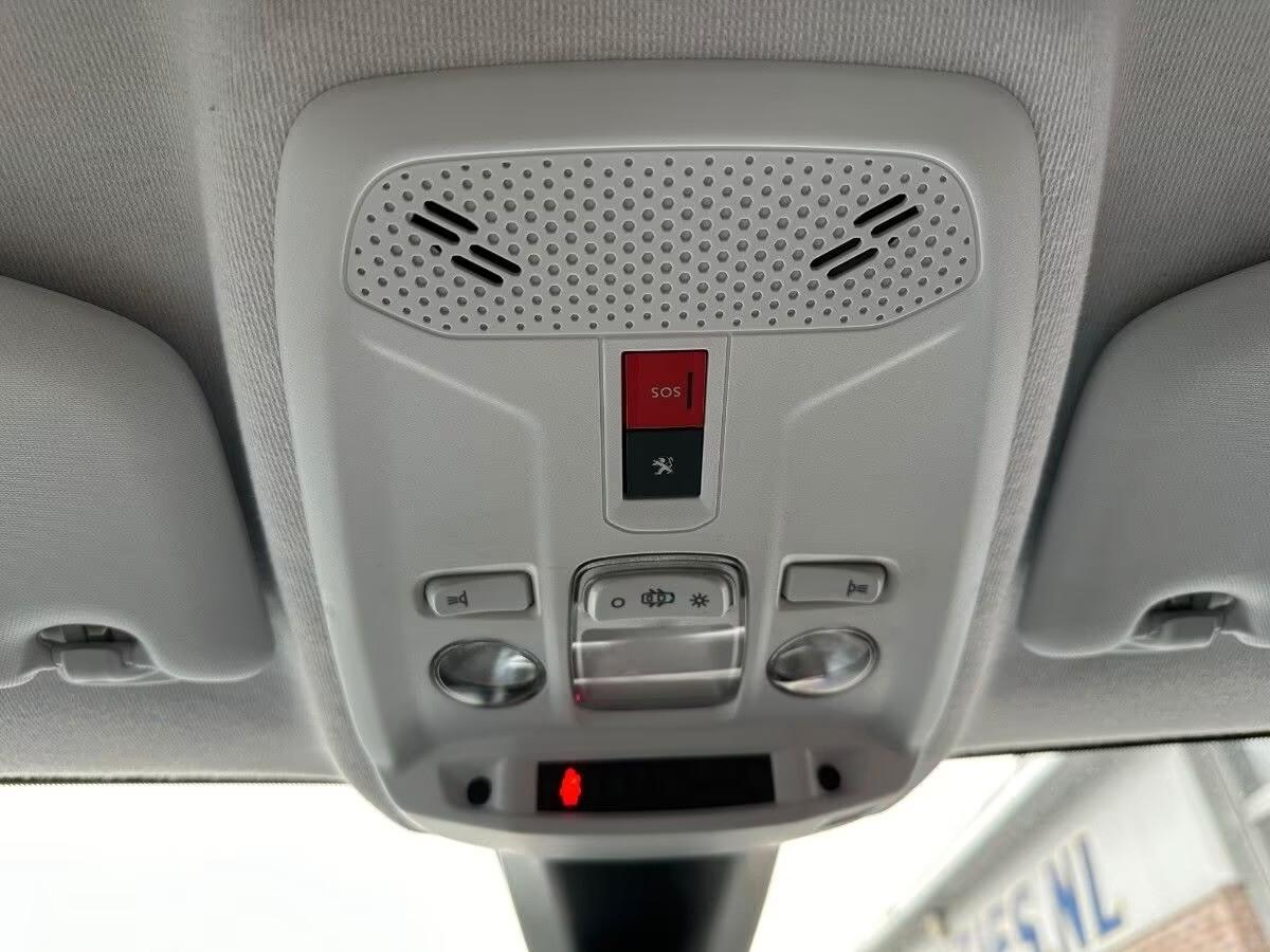 Peugeot 208 PureTech 100 Stop&Start 5 porte Allure