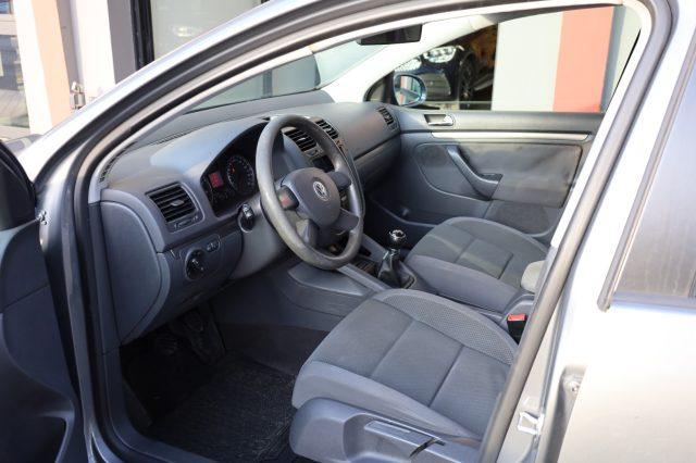 VOLKSWAGEN Golf V 1.6 Benzina 5 Porte Comfortline per NEOPATENTATI