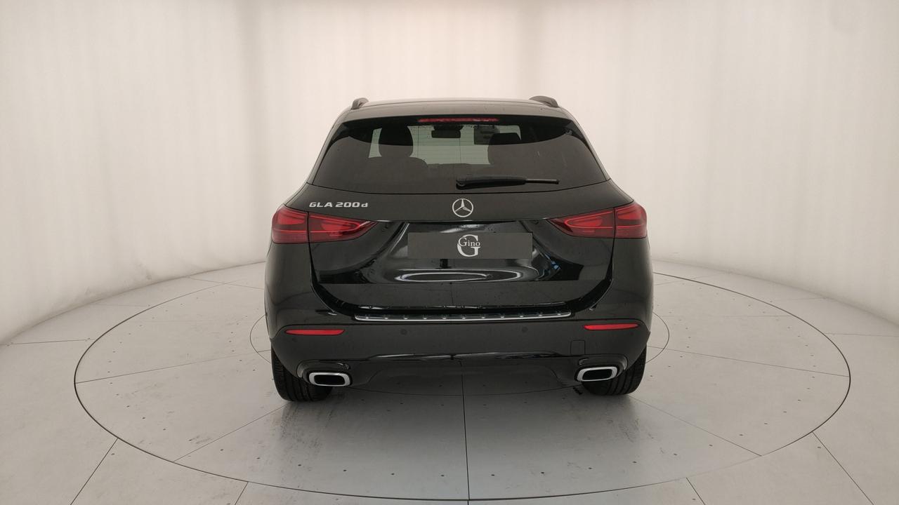 Mercedes-Benz GLA 200 d automatic