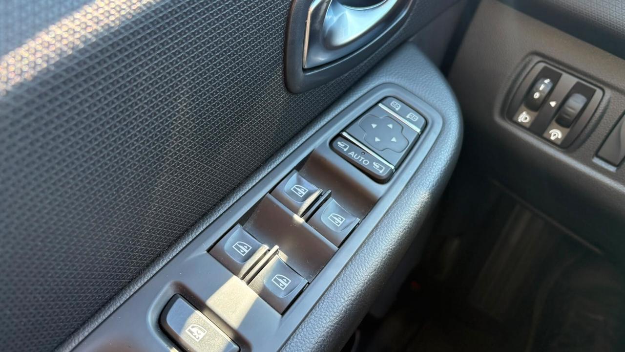 Renault Clio dCi 8V 75 CV 5 porte Moschino Intens