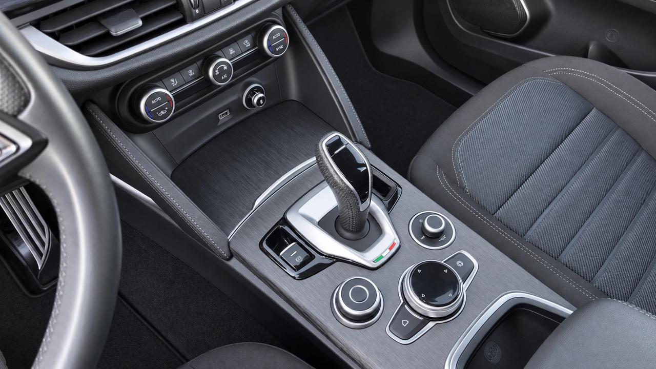 Alfa Romeo Stelvio 2.2 t Super Business rwd 160cv automatico