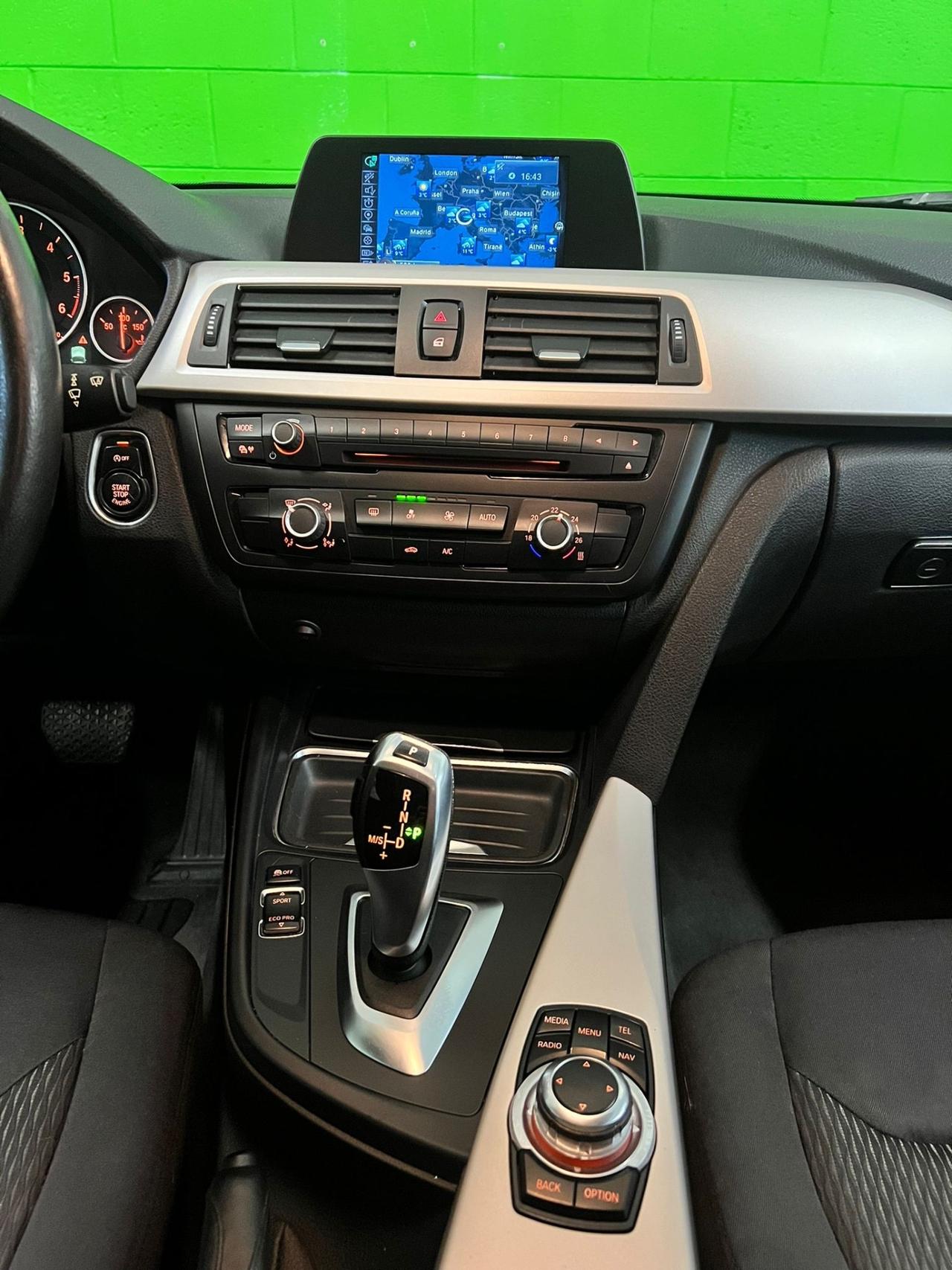 Bmw 320 320d xDrive Touring Msport