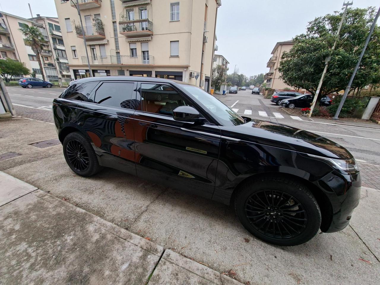 Land Rover Range Rover Velar 2.0d i4 SE 180cv 24 mesi garanzia