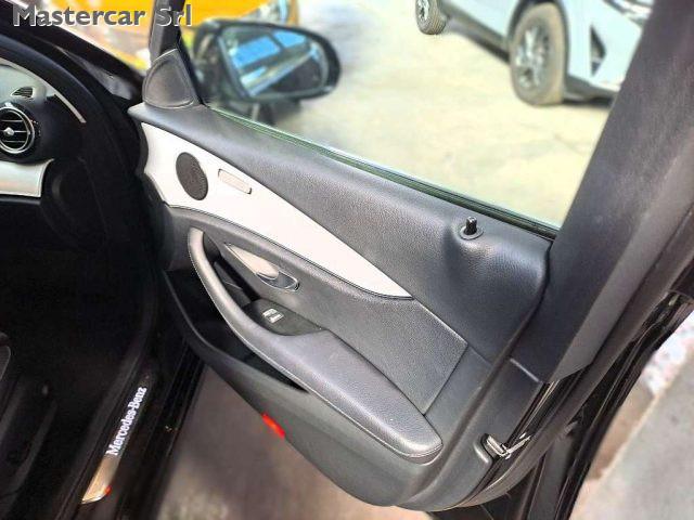MERCEDES-BENZ E 200 Classe E - W213 Berlina d Sport auto - GJ819SF