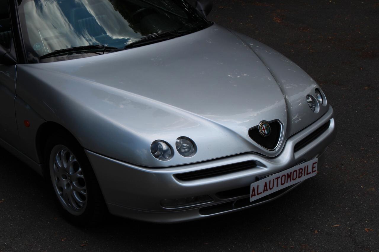 Alfa Romeo GTV Spider 2.0i 16V Twin Spark cat L