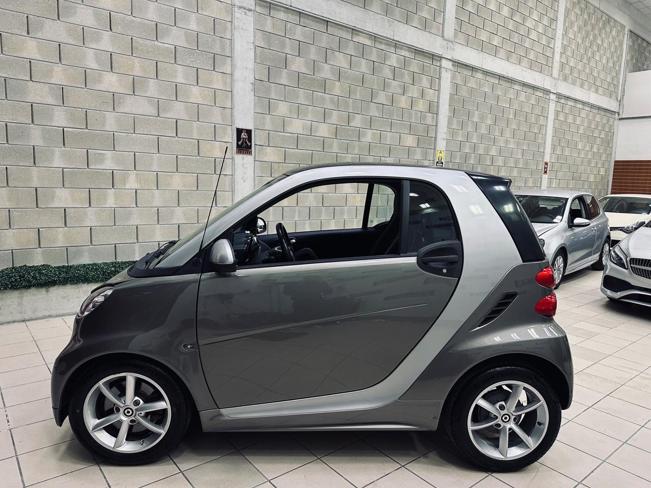 Smart ForTwo 1000 52 kW MHD coupé pulse - 24 mesi garanzia