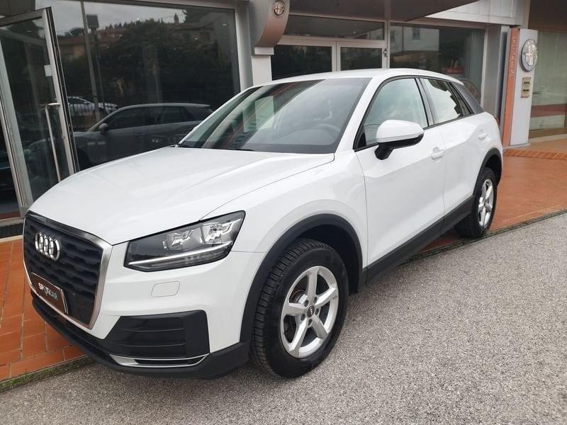 Audi Q2 35 TDI quattro S tronic Business