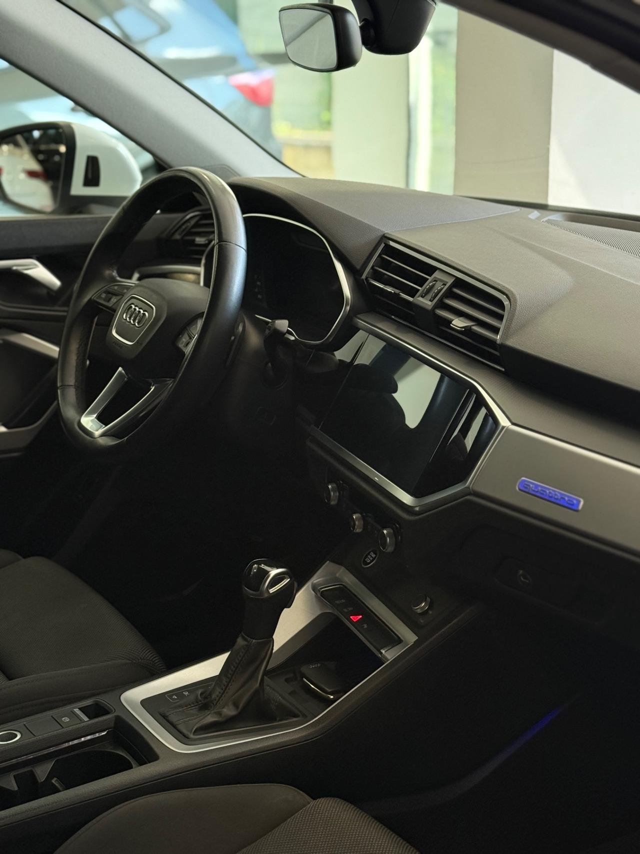 Audi Q3 40 TDI quattro S tronic line edition