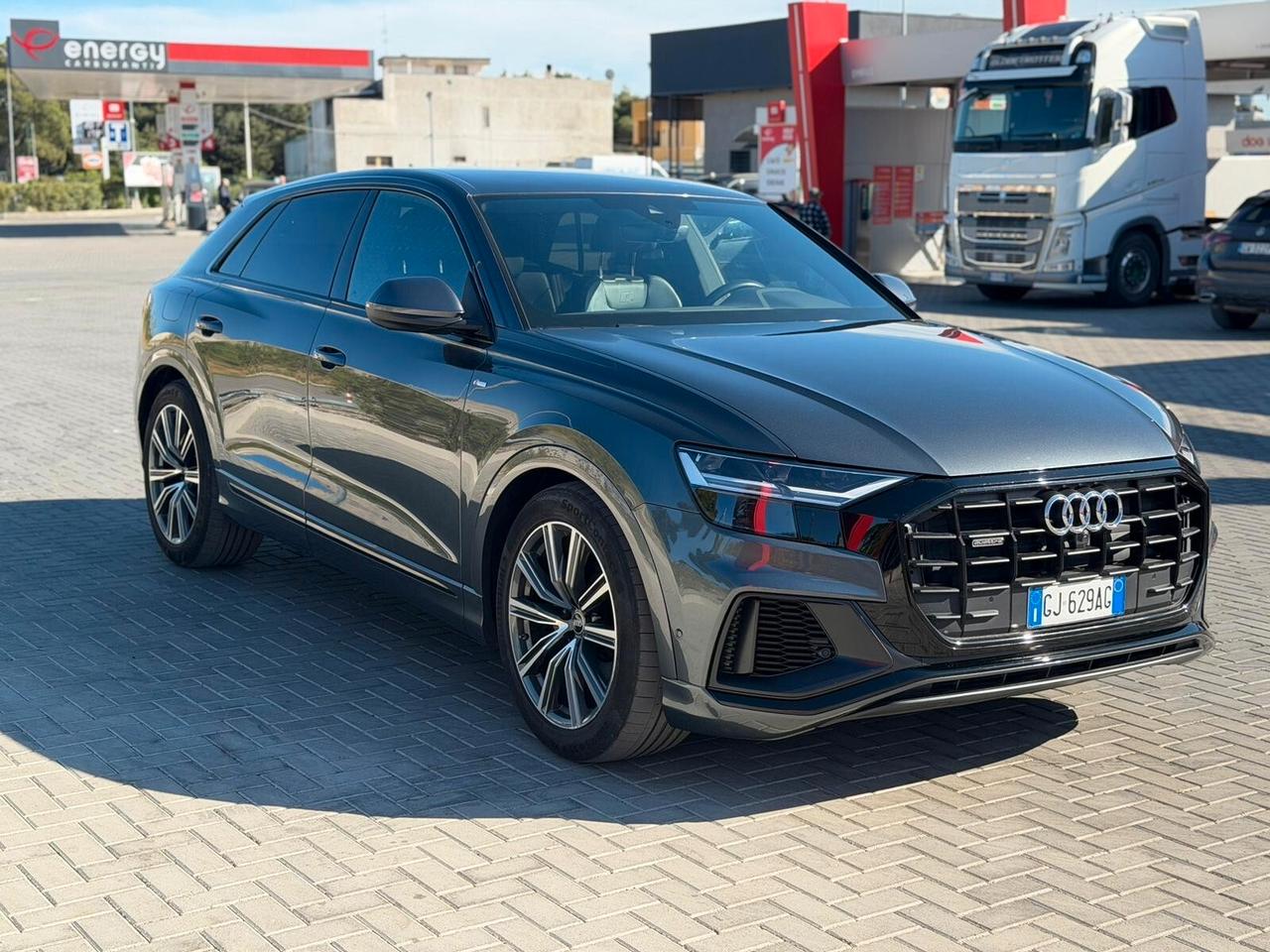 Audi Q8 45 TDI quattro tiptronic S-LINE INTERNO ED ESTERNO NO SUPERBOLLO