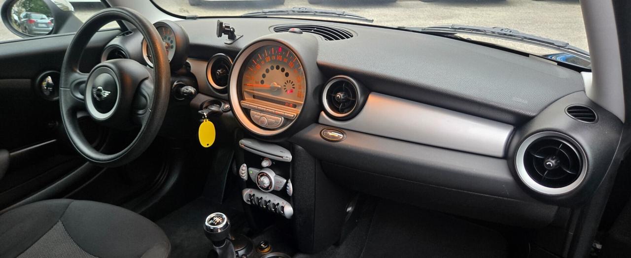 Mini 1.6 16V One (55kW)