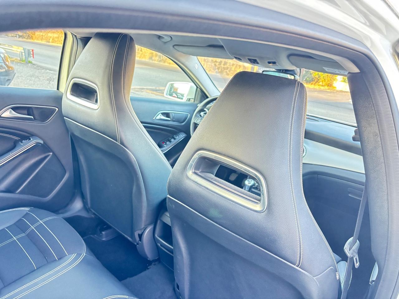 Mercedes-benz GLA 180 d Premium