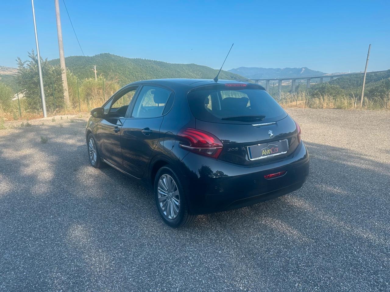 Peugeot 208 PureTech 82 5p. GPL Active