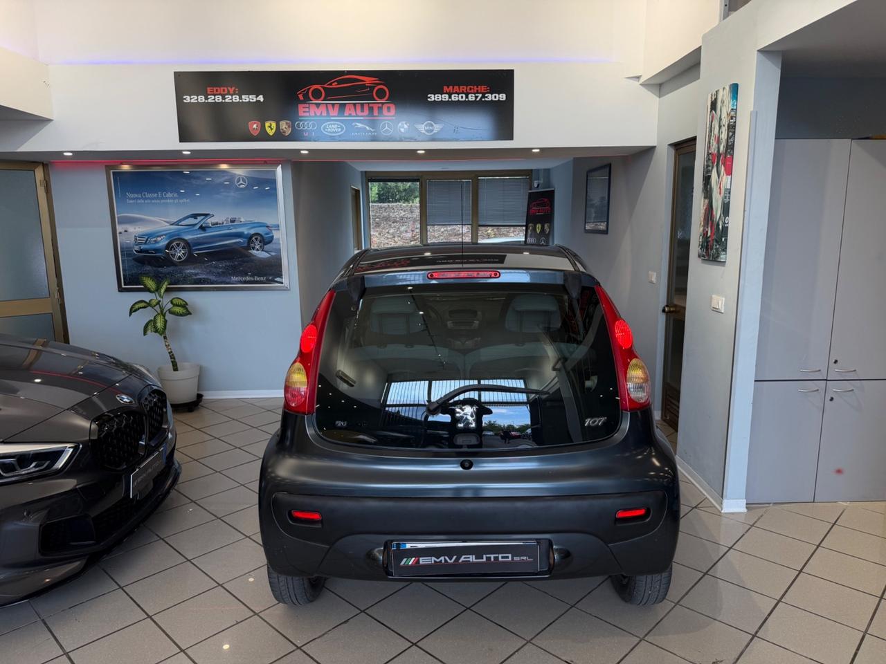 PEUGEOT 107 ('05'-'14') 107 1.0 68CV 5P SWEET YEARS (50 KW) Ok. neopatentati