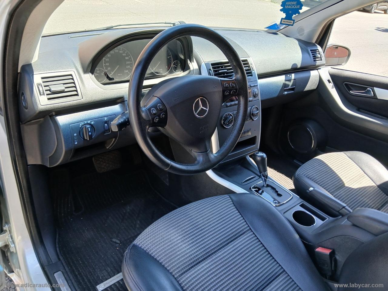 MERCEDES-BENZ A 200 CDI AUTOMATIC