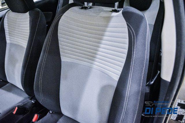 TOYOTA Yaris 1.5 Hybrid 5 porte Business