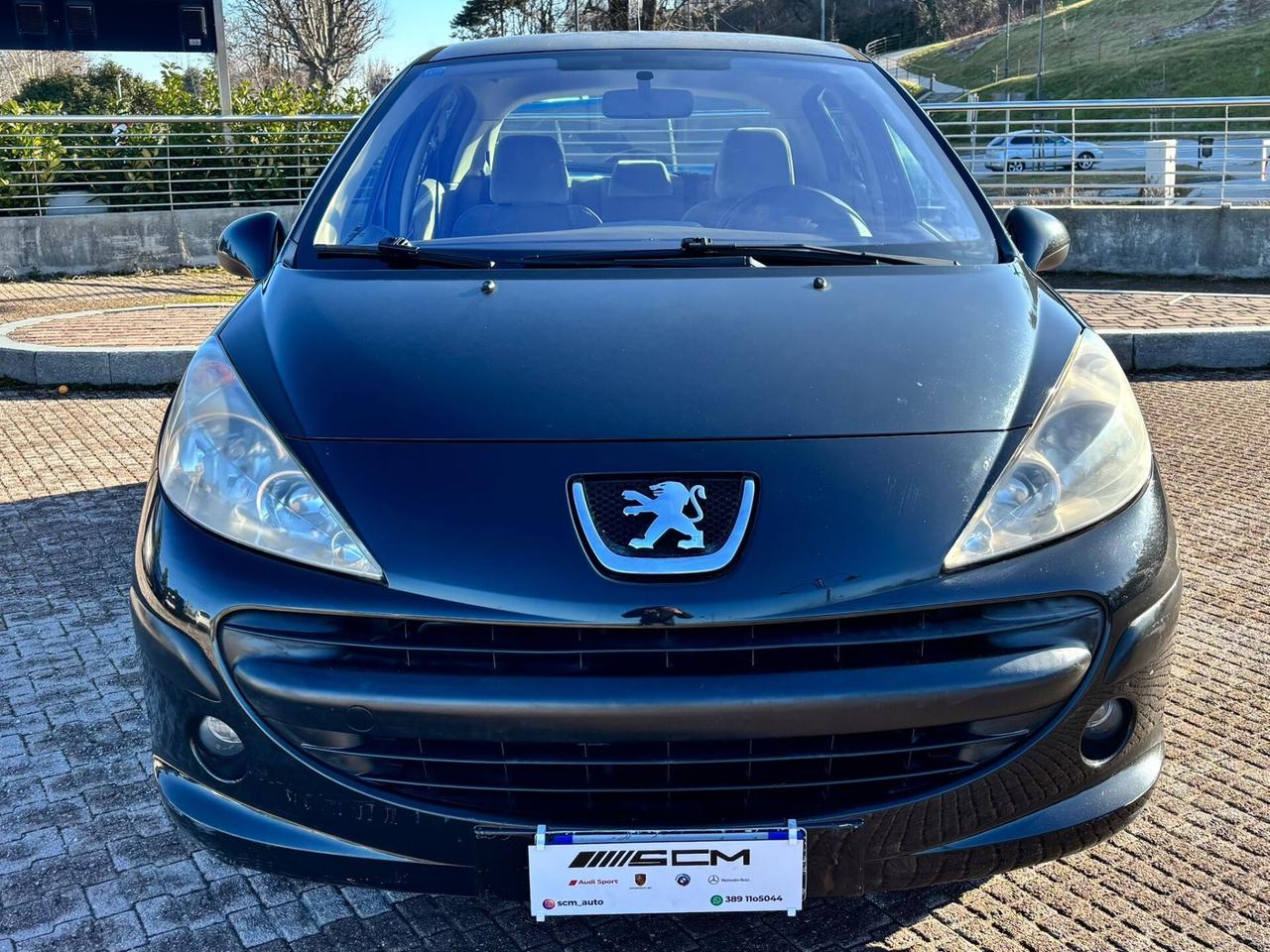 Peugeot 207 1.4 8V 75CV 5p. X Line