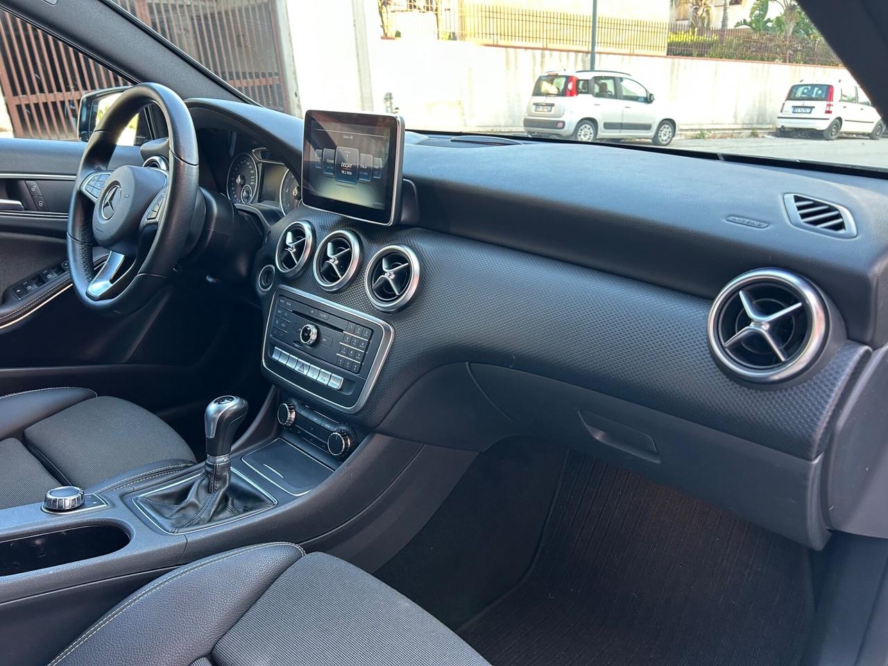 Mercedes-benz A 180 A 180 d Sport strafull !!!’nn