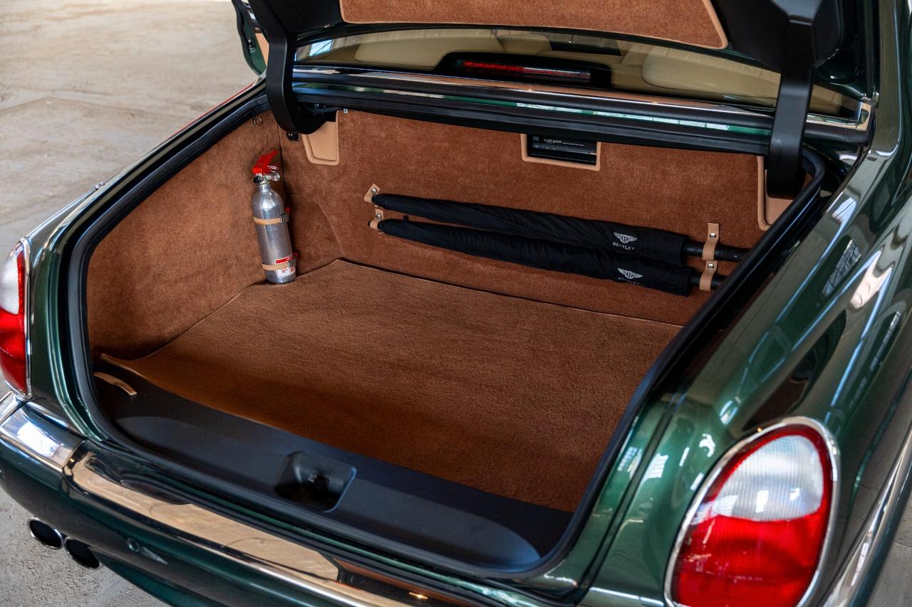 Bentley Arnage Le Mans Series