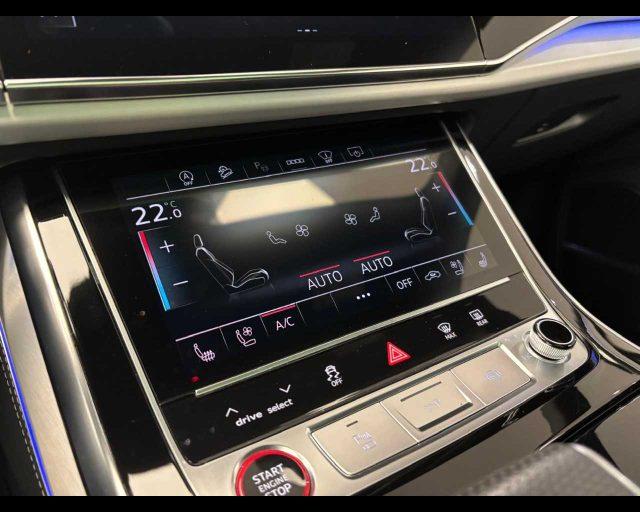 AUDI SQ8 TFSI quattro tiptronic sport attitude