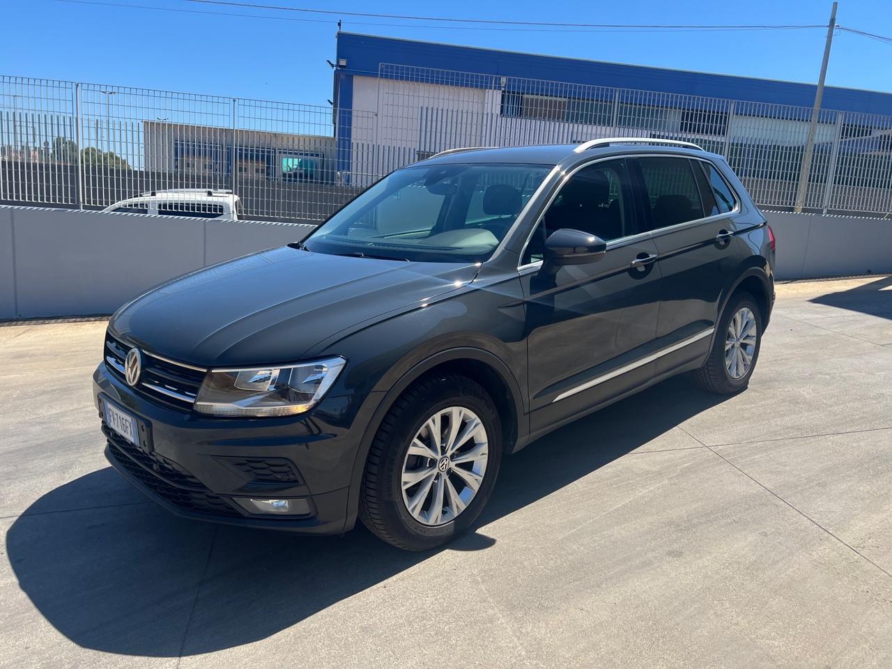 Volkswagen Tiguan 2.0 TDI SCR 4MOTION Business BlueMotion Technology