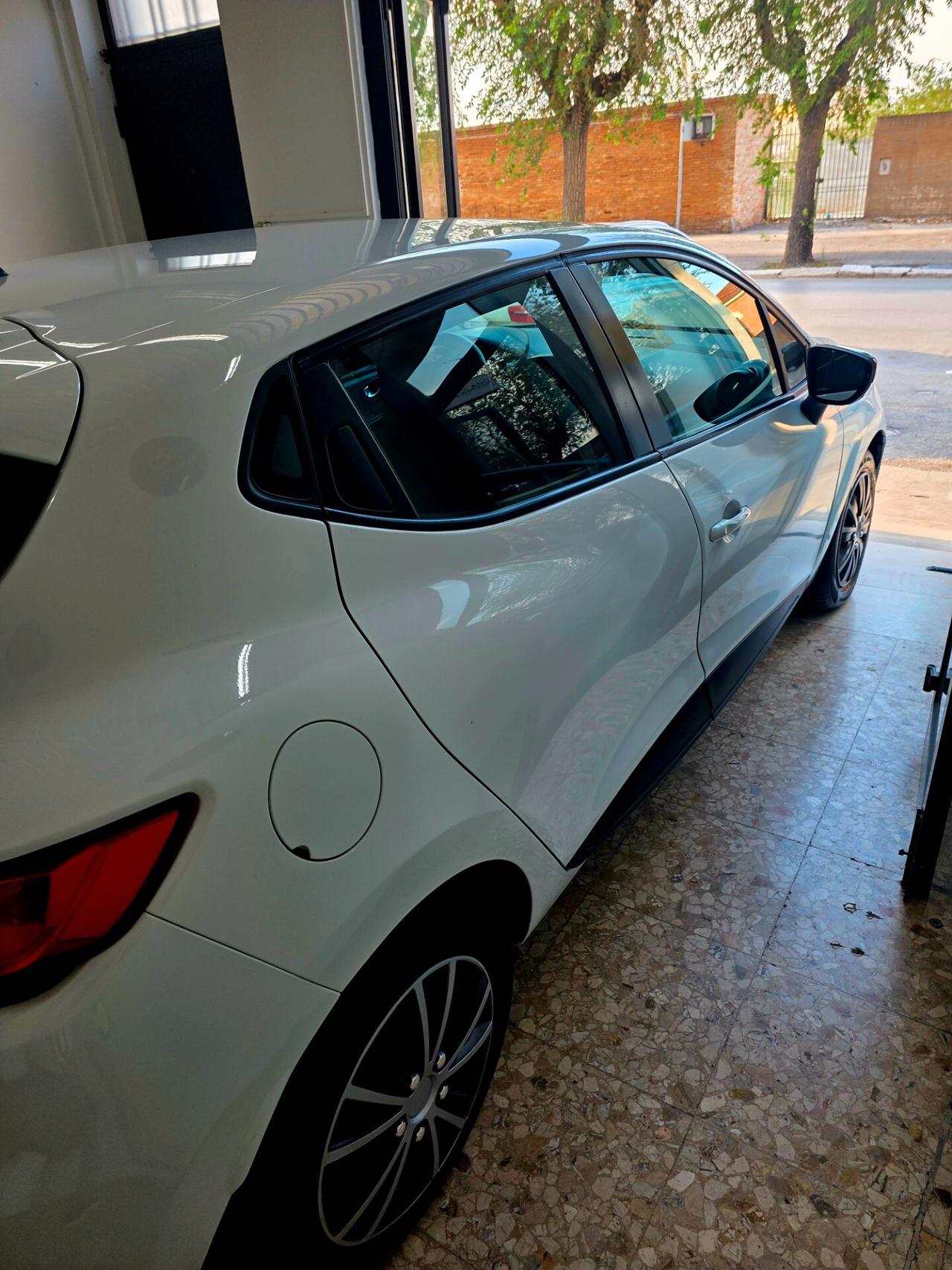 Renault Clio dCi 8V 75 CV 2015