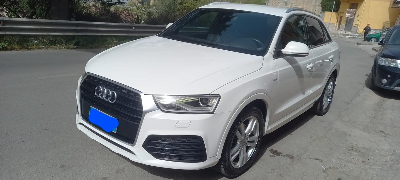 Audi Q3 2.0 TDI 150 CV Sport S-LINE