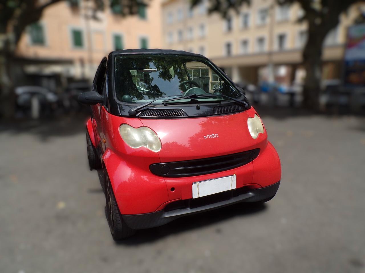 AUTO SMART FOURTWO COUPE' PASSION 55CV DEL 2003 MOTORE REVISIONATO