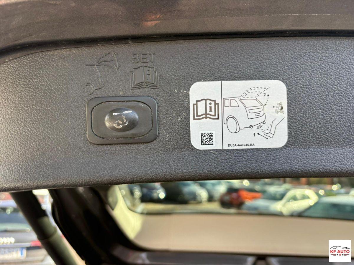 FORD - Kuga - 1.5 TDCI 120 CV S&S 2WD P. Titanium-AUT-NEOPATENTATI