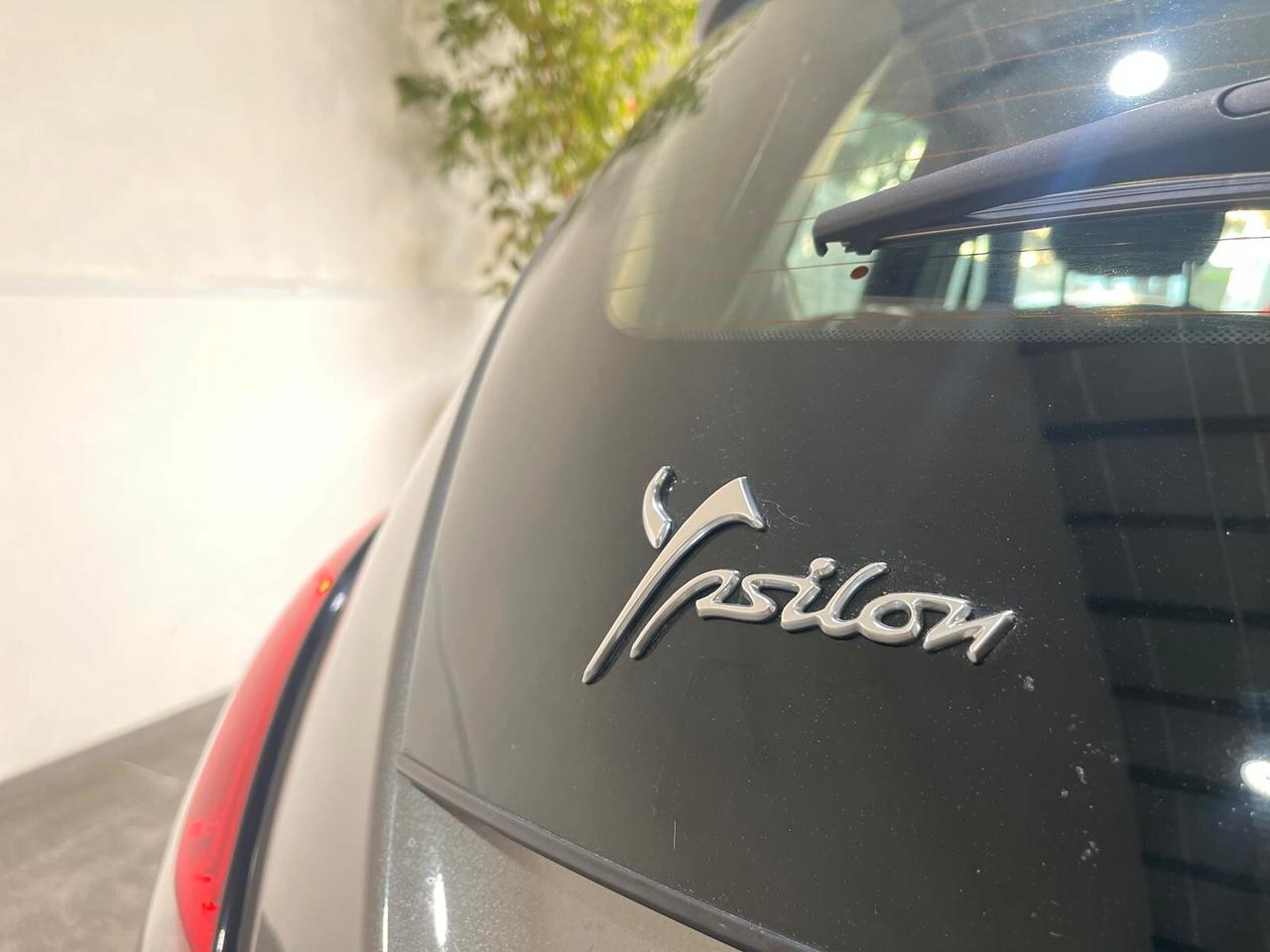 LANCIA YPSILON HYBRID 1.0 ECOCHIC *43MILAKM* *UNICOPRO*