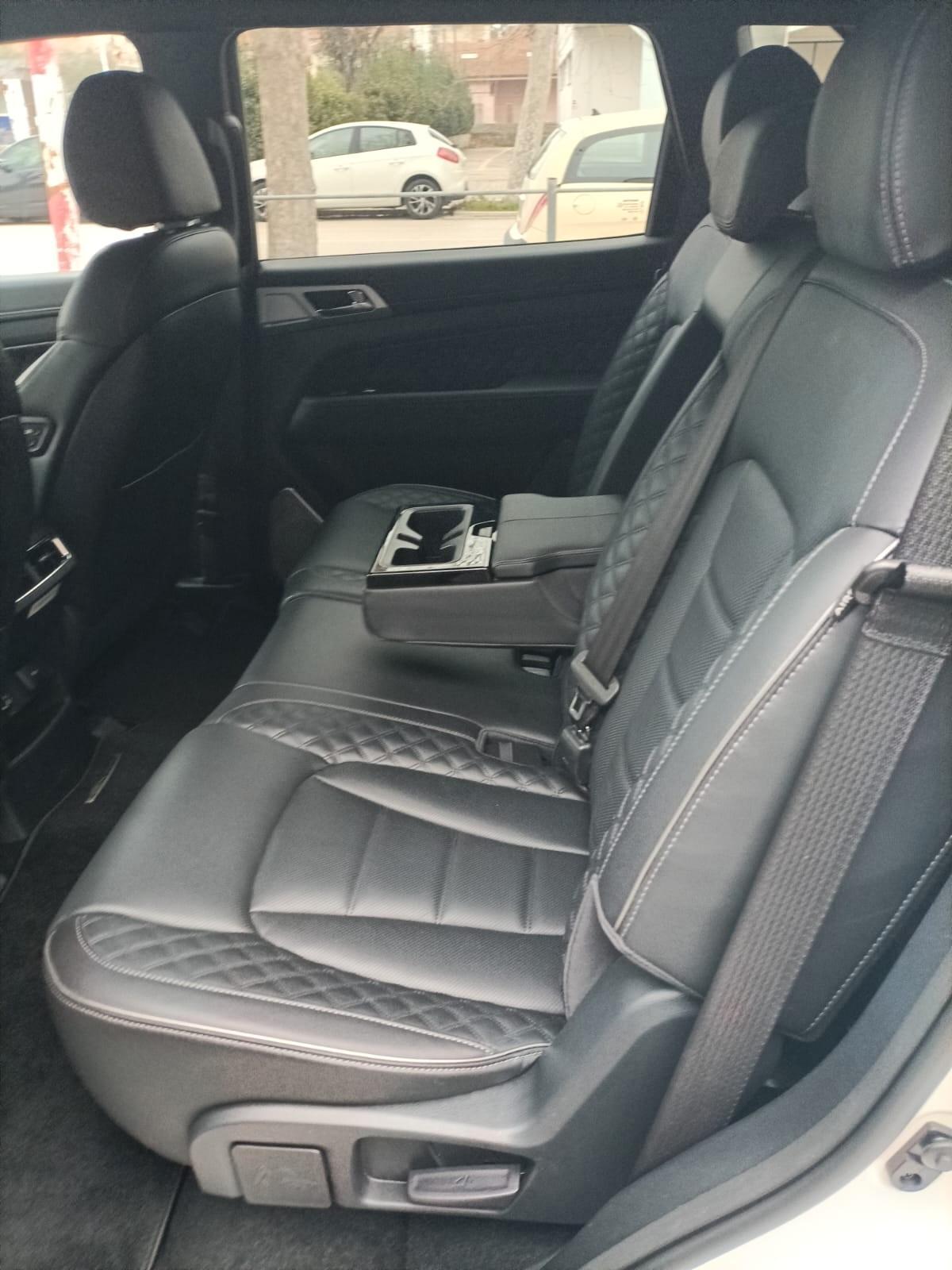 Ssangyong REXTON 2.2 4WD Icon 8 A/T