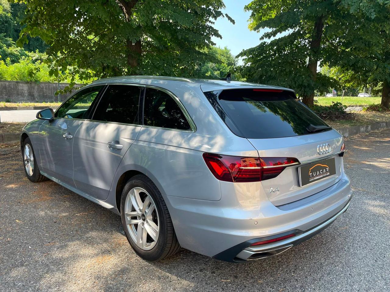 Audi A4 Business 2.0 35 TDI MHEV #11671