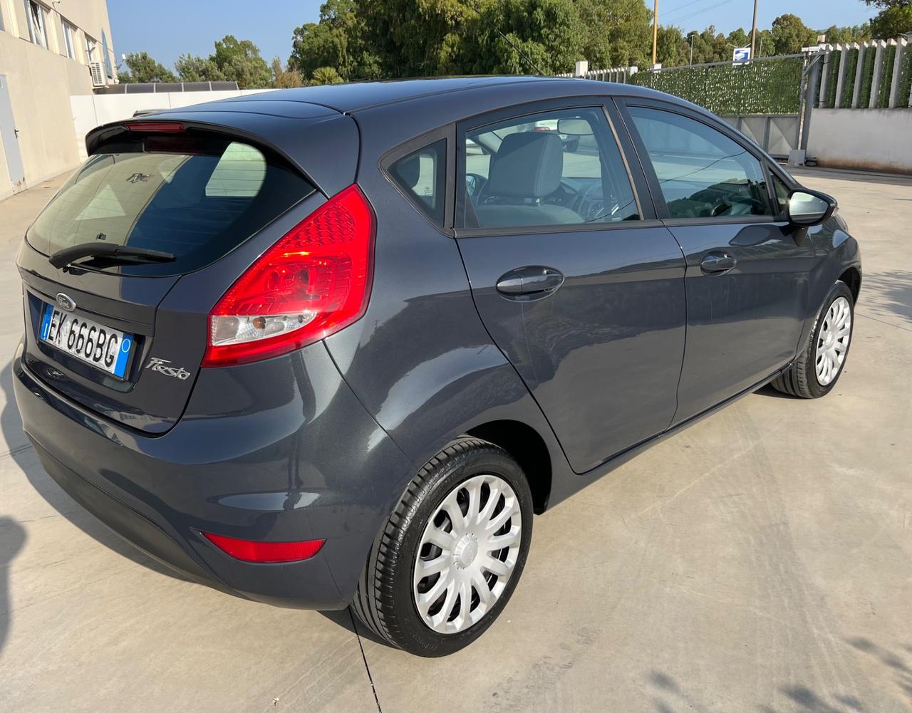 Ford Fiesta 1.4 TDCi 5p. 2011