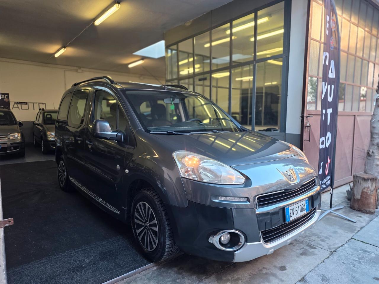 Peugeot Partner Tepee 1.6 e-HDi 92 CV S&S Outdoor