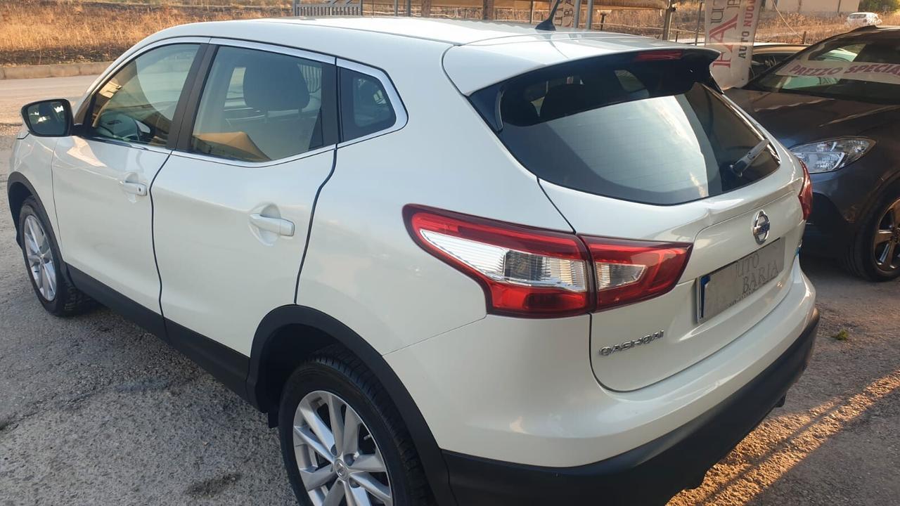 Nissan Qashqai 1.5 dCi DPF Acenta