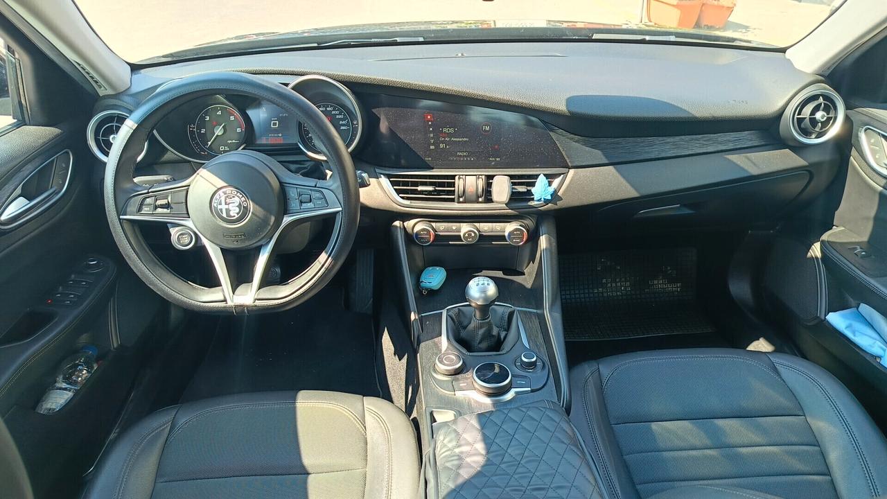 Alfa Romeo Giulia 2.2 Turbodiesel 160CV Business