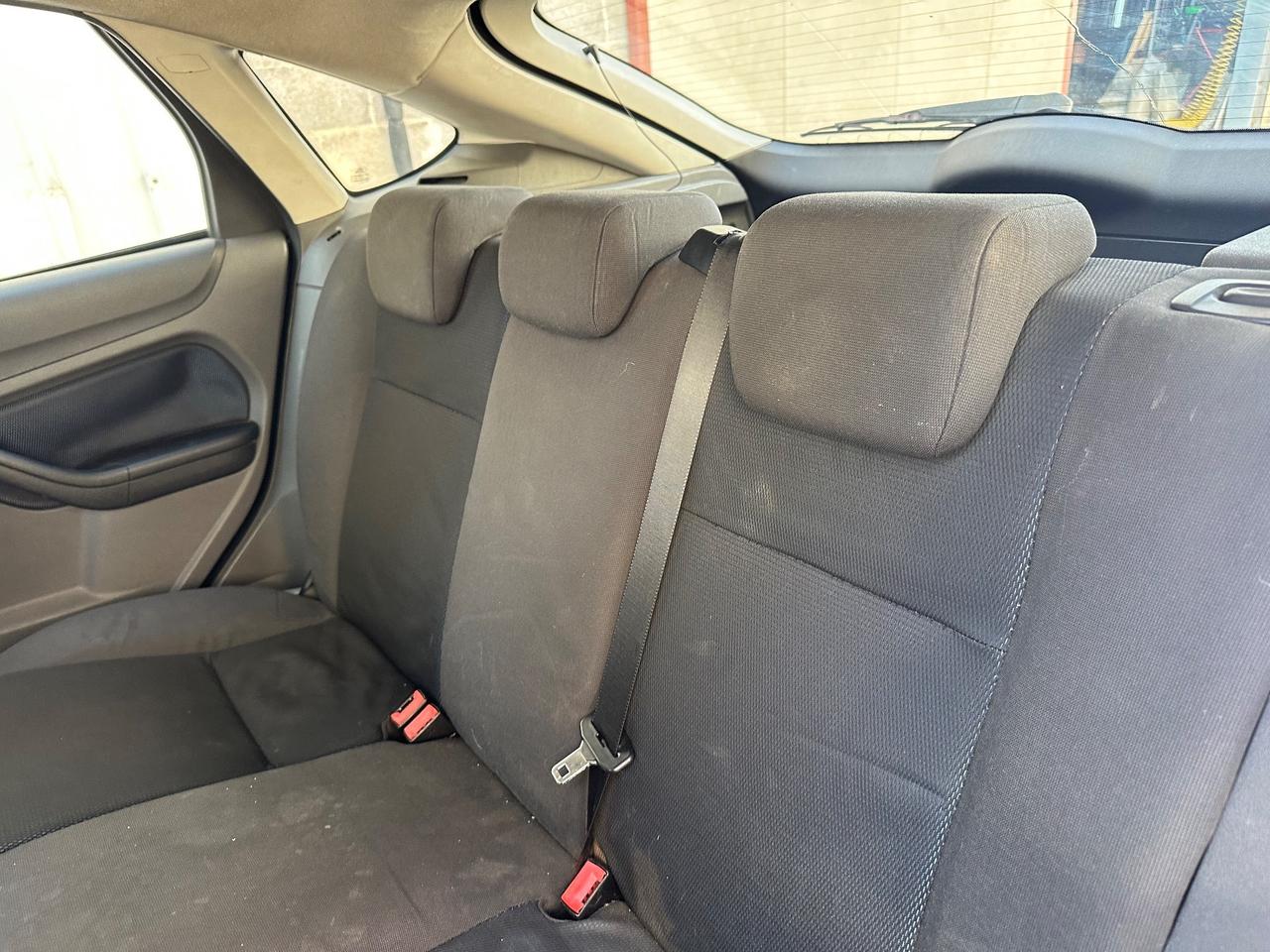 Ford Focus C-Max 1.6 TDCi (110CV)