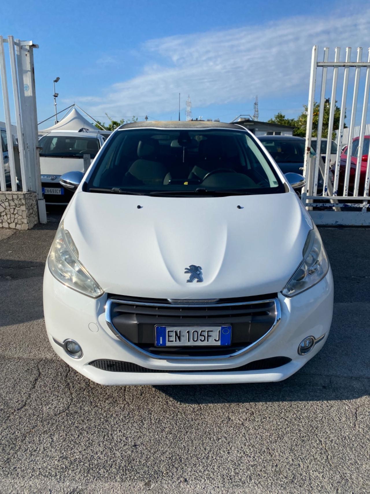 Peugeot 208 1.6 e-HDi 92 CV Stop&Start 3 porte Active