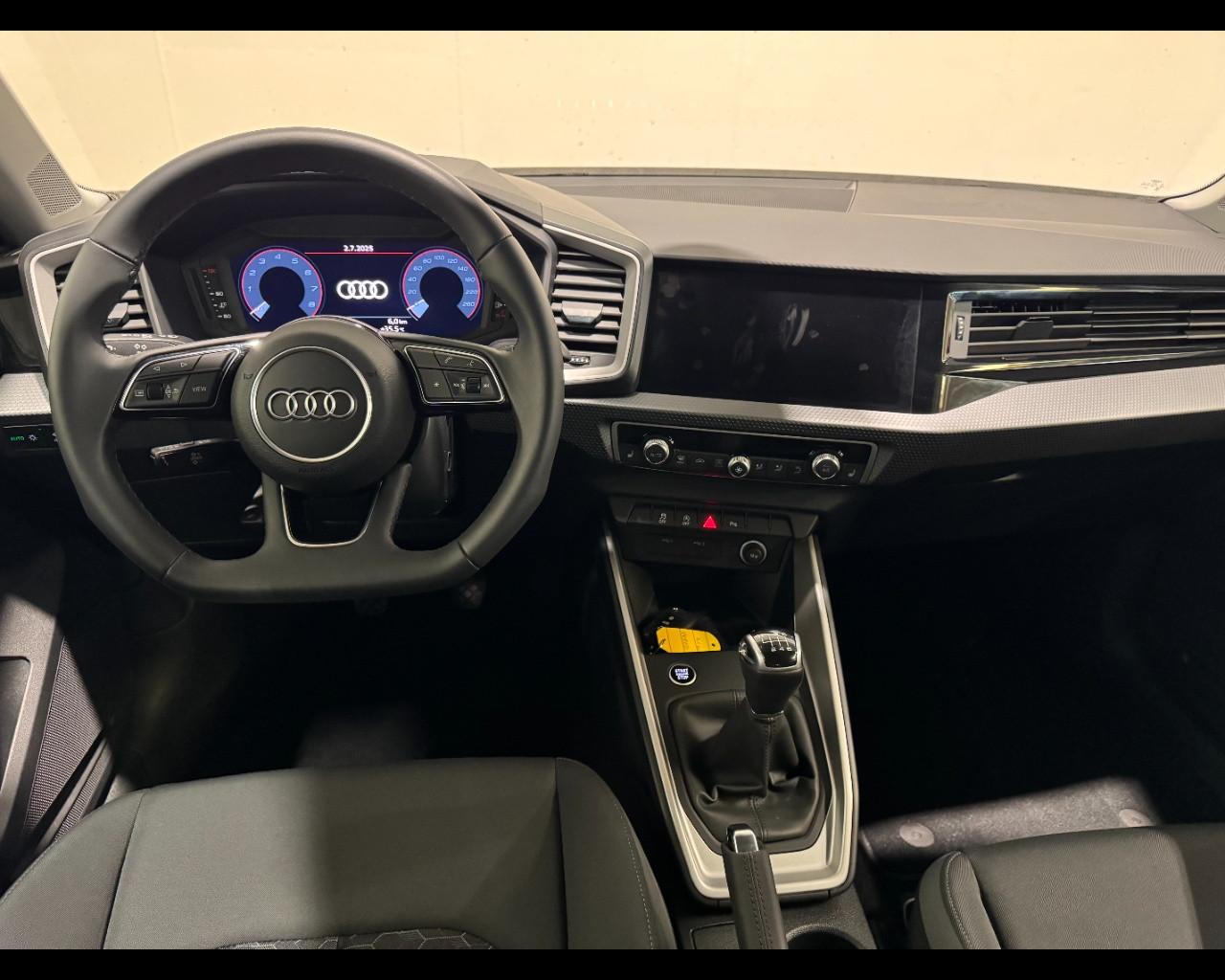AUDI A1 ALLSTREET 30 TFSI BUSINESS