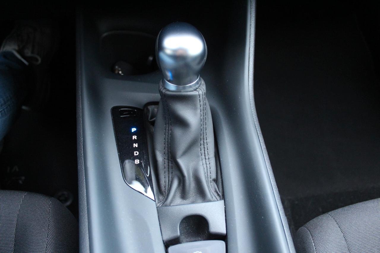 Toyota C-HR Hybrid soli 21800 KM