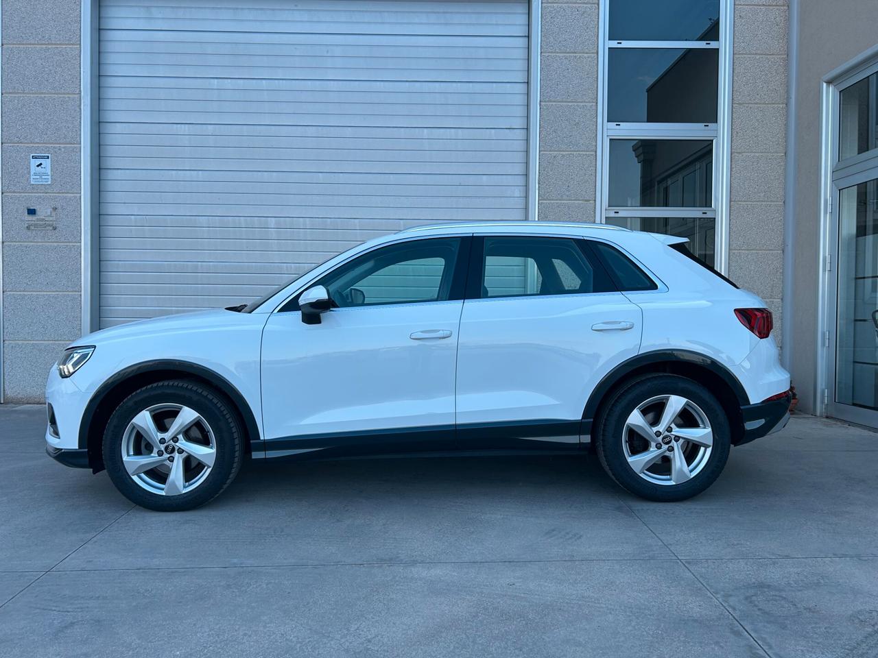 Audi Q3 35 TDI S tronic Business Advanced
