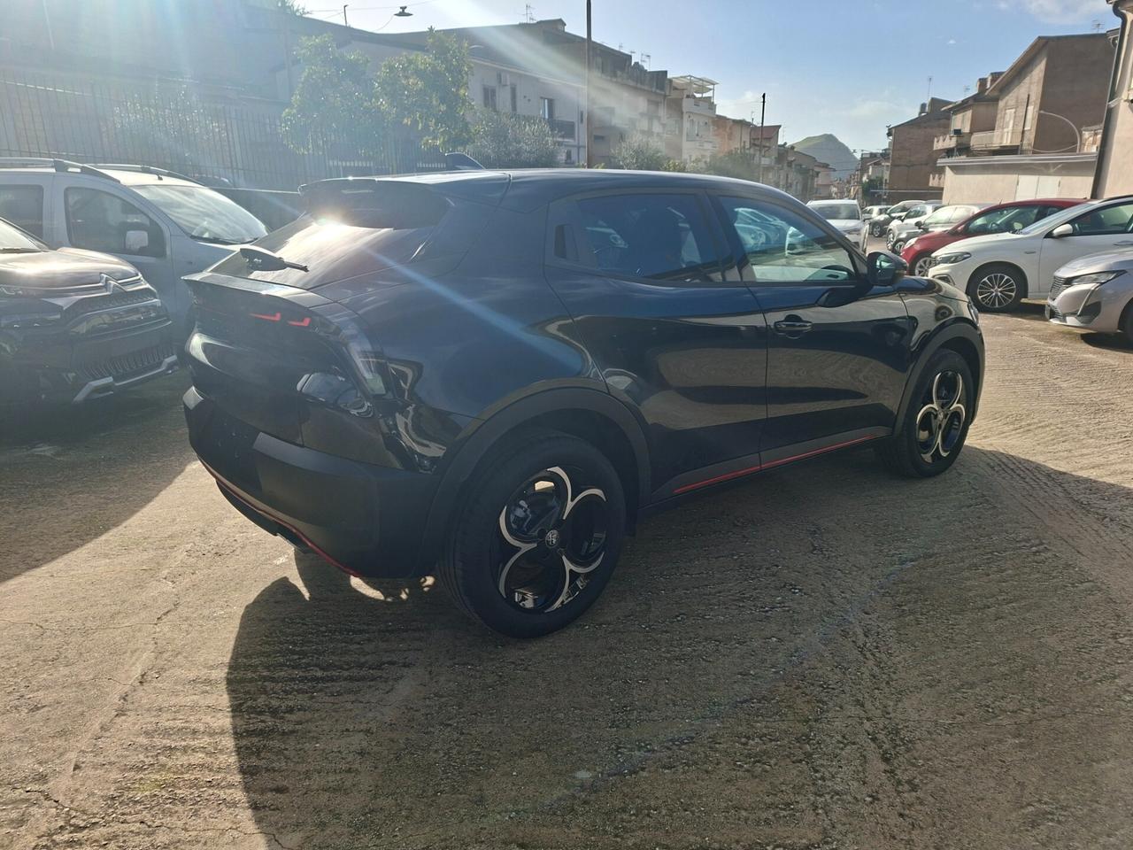 Alfa Romeo Junior 1.2 136 CV Hybrid eDCT6 Speciale