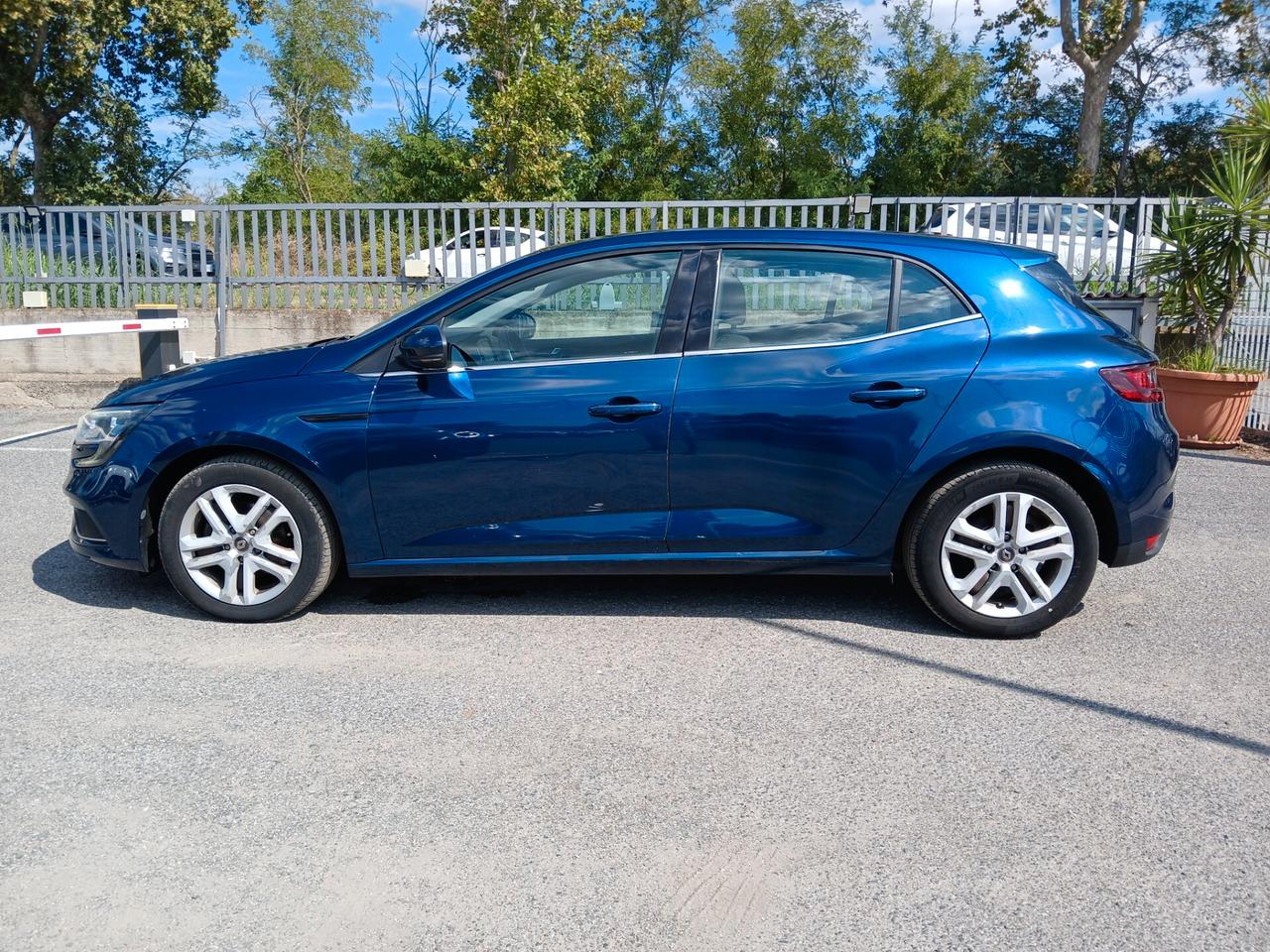 Renault MEGANE BLUE DCI 115 CV INTENS EDC