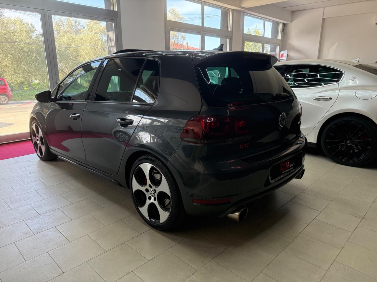 Volkswagen Golf GTI 2.0 TSI DSG 5p.