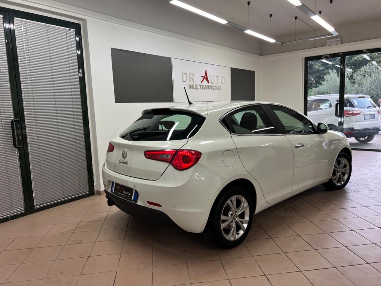 Alfa Romeo Giulietta 1.6 JTDm-2 105 CV Distinctive